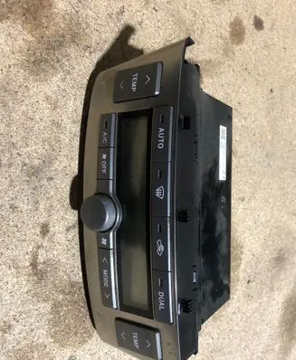 Toyota Avensis T250 Climate control unit 5590205050H 6E02281