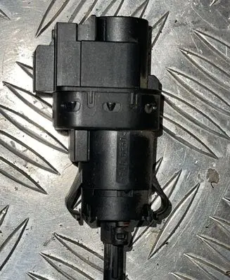 Ford Focus C-MAX Brake pedal sensor switch 3M5T13480AB