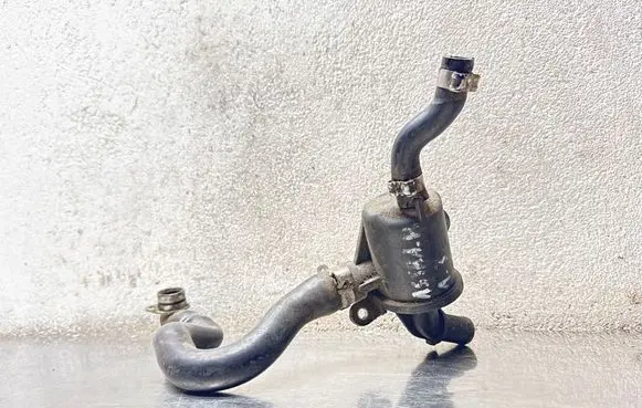 Opel Astra H Breather/breather pipe/hose 55185372 A907