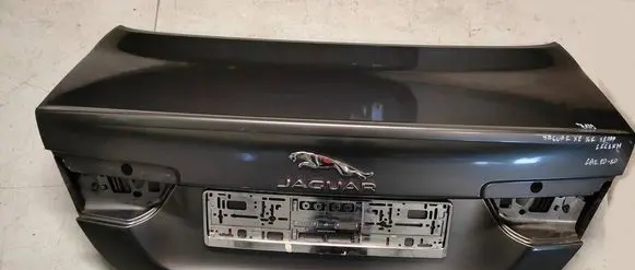 Jaguar XE Truck tailgate 