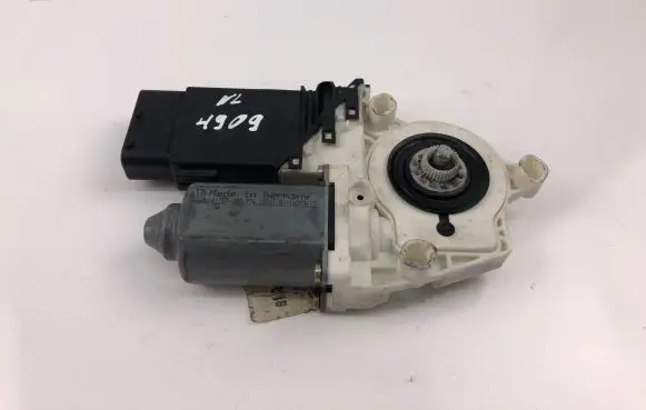 Front door window regulator motor