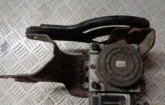 Peugeot 2008 I ABS Pump 9810293180