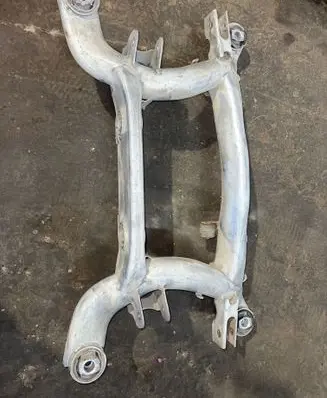 BMW 5 E39 Rear subframe 1602887044 2802890148