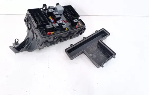 Ford Mondeo MK V Fuse box set FG9T14A067EB DG9T14A075AA
