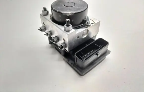 Volkswagen Polo V 6R ABS Pump 6R0907379AB
