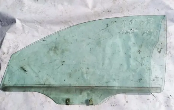 Mitsubishi Space Star Front door window glass four-door