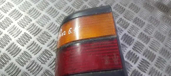 Volkswagen PASSAT B3 Rear/tail lights 333945111