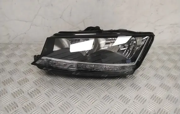 Skoda Fabia Mk3 (NJ) Headlight/headlamp 6V1941015D
