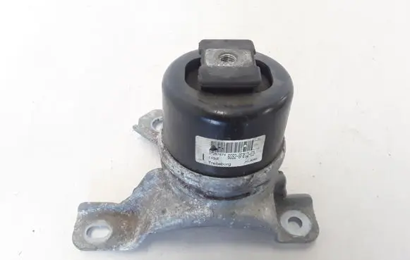 Volvo S80 Engine mount bracket