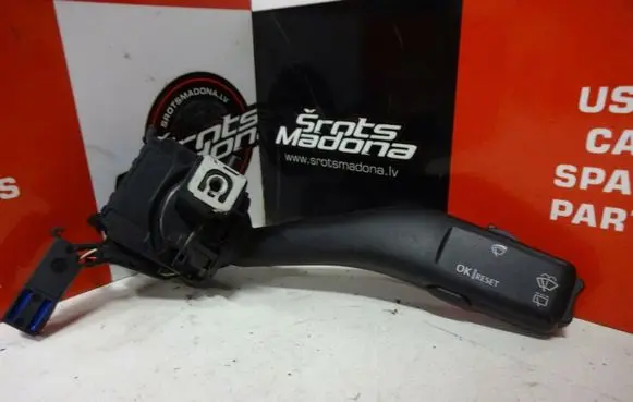 Seat Altea XL Wiper control stalk 1K0953519A