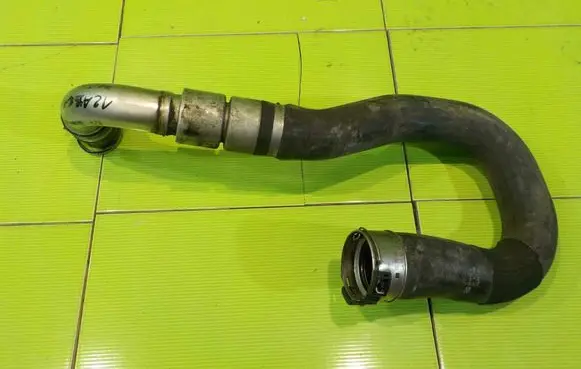 Opel Mokka Intercooler hose/pipe 95104323 12AB61