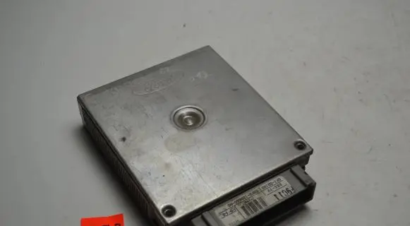 Ford Escort Engine control unit/module 88FB12A650AC 9C102 CFFSD100