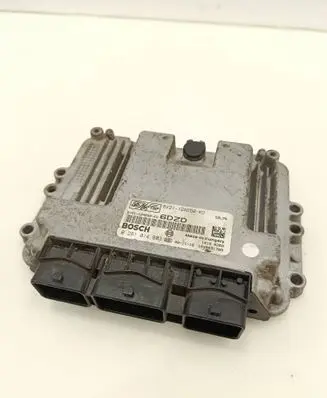Ford Fiesta Engine control unit/module 8V2112A650KD 0281014803