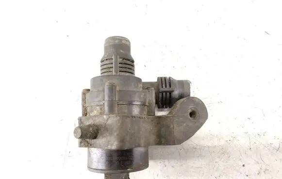 BMW 7 E65 E66 Electric auxiliary coolant/water pump 6922699