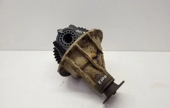 Mitsubishi L200 Rear differential
