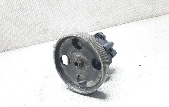 Peugeot 407 Power steering pump 9654713280