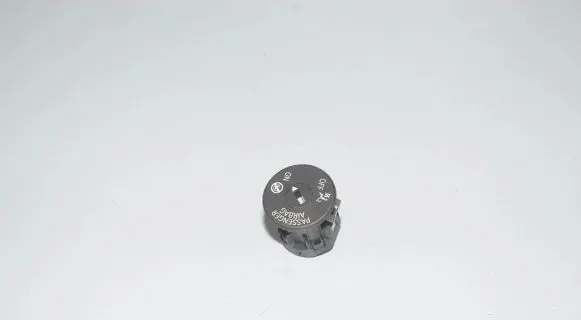 Passenger airbag on/off switch