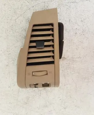 Nissan Murano Z50 Dashboard air vent grill cover trim 68761CA000