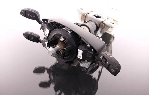 Steering wheel axle set