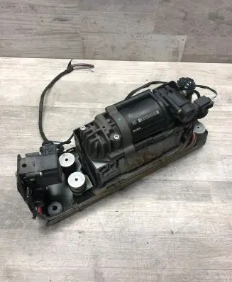 BMW 5 F10 F11 Air suspension compressor/pump 24449710 41903416011 26052011