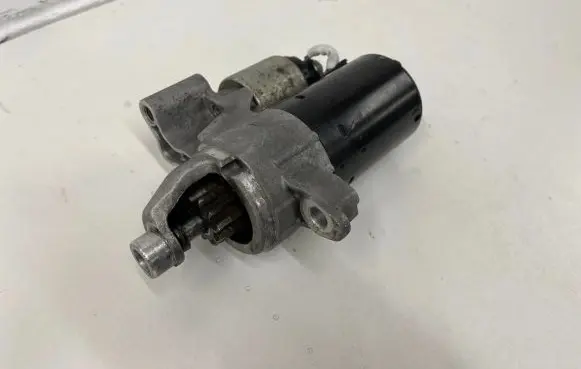 Audi A4 S4 B8 8K Starter motor 0001107450