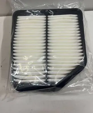 Suzuki Grand Vitara II Air filter 1378078K00