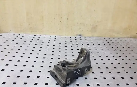 Audi A6 S6 C5 4B Front bumper mounting bracket 4B0853922B