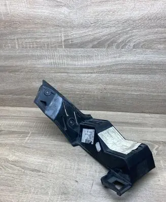 Volkswagen Polo IV 9N3 Rear bumper mounting bracket 6Q6807376