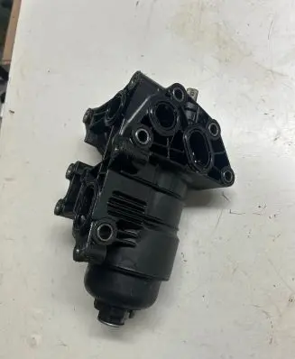 KIA Sorento Oil filter cover 