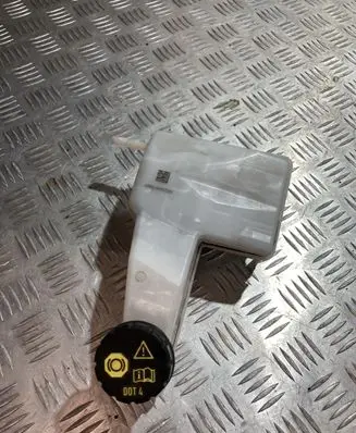 Citroen C4 III e-C4 Brake fluid reservoir PK18313