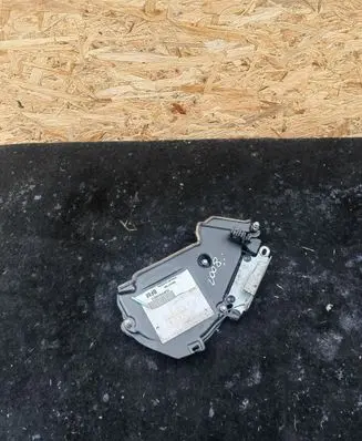 Peugeot 2008 I Timing belt guard (cover) 9686975480