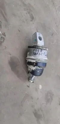 Ford Ranger Engine mount vacuum valve EB3G6B032FA