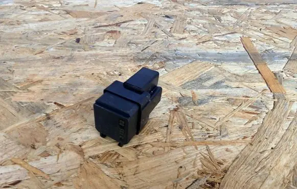 Nissan Qashqai+2 Other relay 252309F915