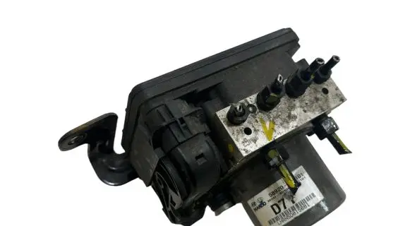 Hyundai Tucson TL ABS Pump 58920D7101