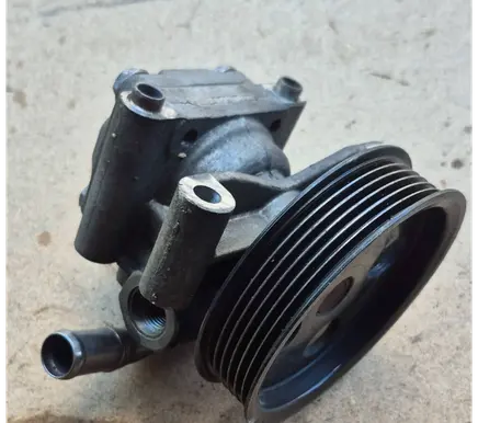 Ford Fiesta Power steering pump 2c6c3A96gf 126010