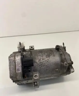 Nissan Leaf I (ZE0) Air conditioning (A/C) compressor (pump) 926001MG0A AES28AV3AA CYXN7060AJ