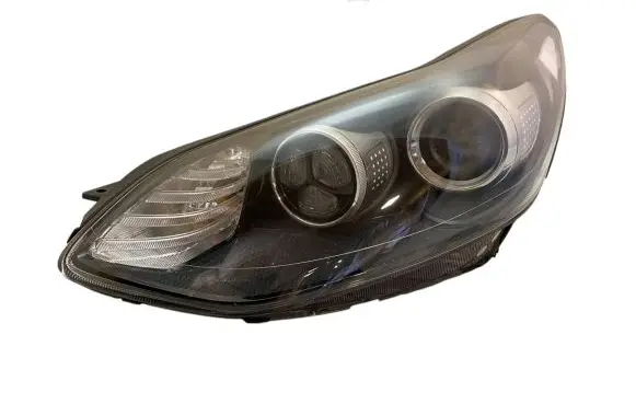 KIA Sportage Headlight/headlamp 92101F1040