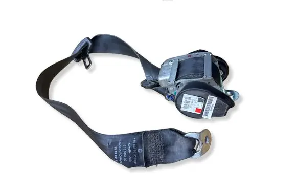 Skoda Octavia Mk2 (1Z) Front seatbelt 1Z0857701C
