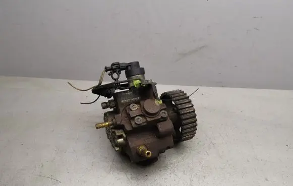 Ford Focus Fuel injection high pressure pump 0445010102 9683703780A 0928400607