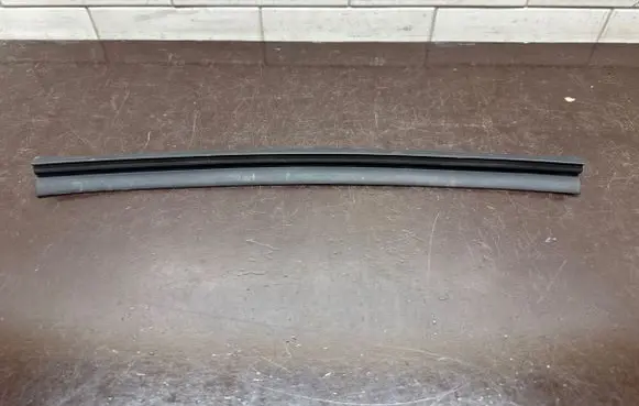 Rubber seal rear door