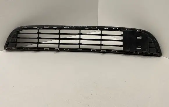 Front bumper lower grill