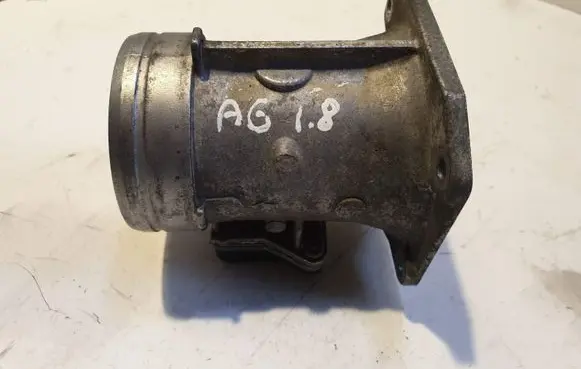 Audi A6 S6 C5 4B Mass air flow meter 037906461B AFH6010A