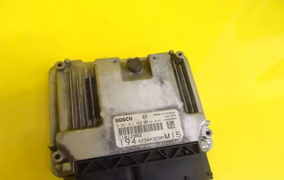 Fiat Croma Engine control unit/module 0281012963