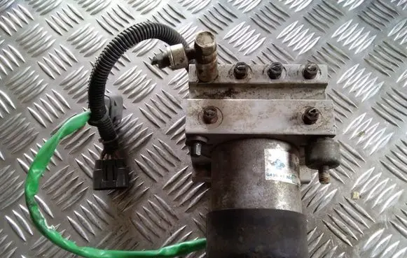 Mazda 626 ABS Pump GA2G437A0
