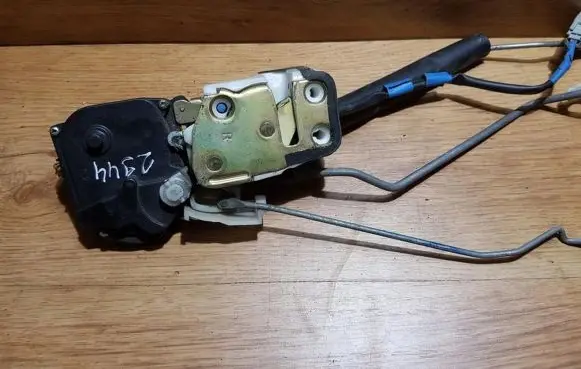 Honda Civic Rear door lock