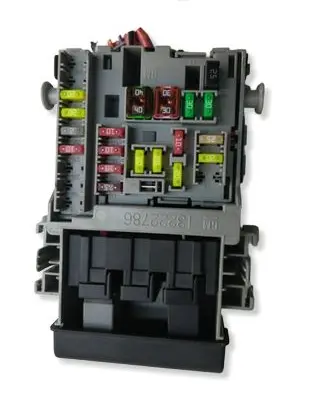 Opel Insignia A Fuse module 13222786