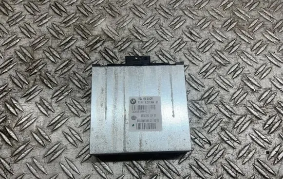Voltage converter inverter
