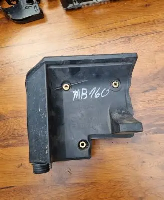 Mercedes-Benz A W168 Vacuum air tank A1661400087 81094082 2900302889