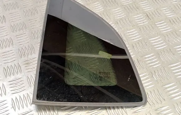 Renault Captur Rear side window 43R001595 AS3M5532DOT682 E000199