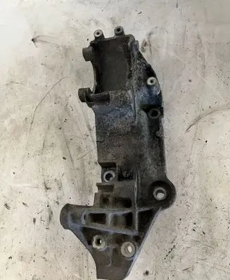 Renault Master III Generator/alternator bracket 117103703R